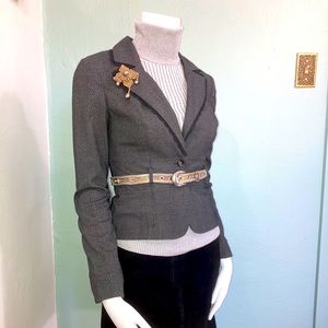 Lightweight Blazer with Pin and Belt XS